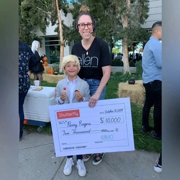 Ellen Degeneres & Producer Andy Lassner Halloween Costume - Picture 6 of 8